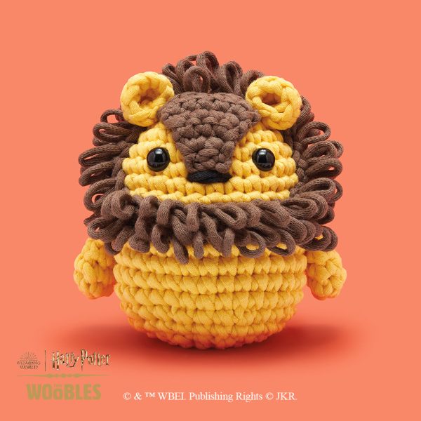 33GF-GryffindorMascot-PF-RWT3-RET_c20ba02b-d5eb-4624-a3cd-13ae327683a9-1