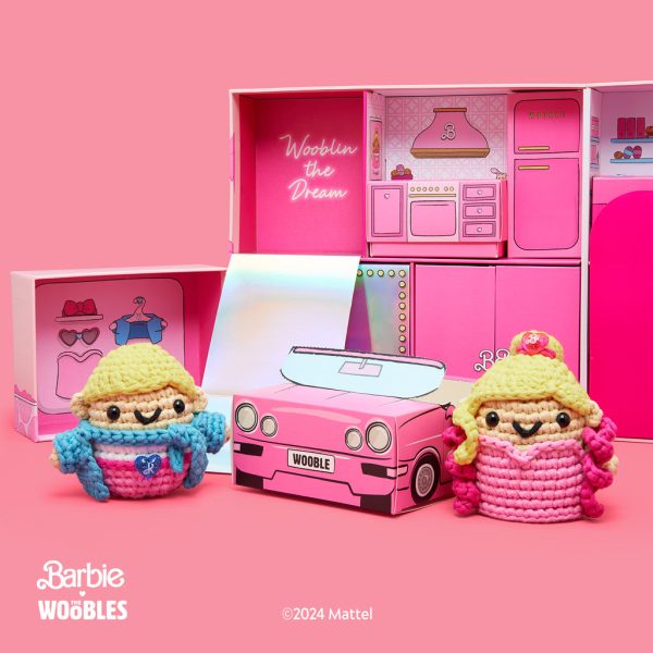 83BKD-Dreamhouse-SetUp-CarAndOutfits-MP11-WEB-1