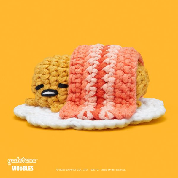 83GLB-GudetamaLayingDownBaconBlanket-Bundle-YOT1-WEB-1