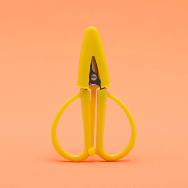 Copy-of-Copy-of-TravelScissors3-1