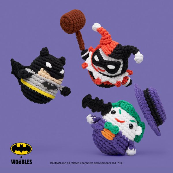 GothamazingBatmanCollectorsBox_5-1